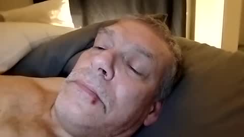 Snapshot of david_stone1969 chatting on 02/14/25, 02:33 david_stone1969 online show from 02/14/25, 02:33