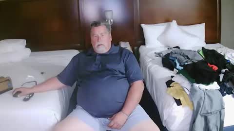 Snapshot of davidakafluffhorny4you chatting on 03/30/26, 06:36 davidakafluffhorny4you online show from 03/30/26, 06:36