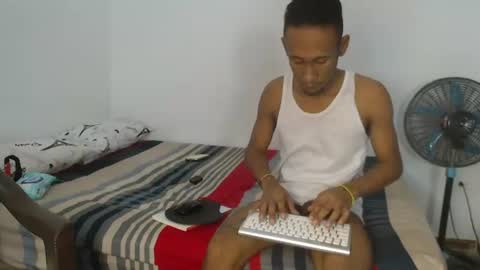 Snapshot of davidberrocal chatting on 06/27/26, 09:31 DavidSexxx777 online show from 06/27/26, 09:31