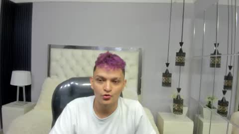 Snapshot of davidblaze_ chatting on 11/15/25, 11:10 David Blaze online show from 11/15/25, 11:10