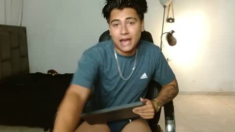 Snapshot of davidbless chatting on 07/04/26, 11:11 David Bless online show from 07/04/26, 11:11