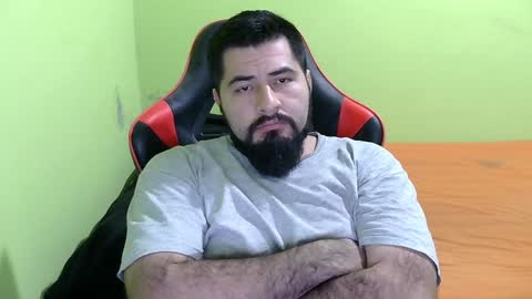 Snapshot of daviddelz chatting on 12/22/24, 07:33 David online show from 12/22/24, 07:33