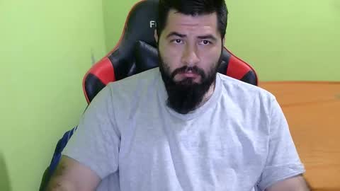 Snapshot of daviddelz chatting on 02/13/25, 05:58 David online show from 02/13/25, 05:58