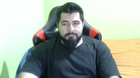 Snapshot of daviddelz chatting on 02/16/25, 05:37 David online show from 02/16/25, 05:37