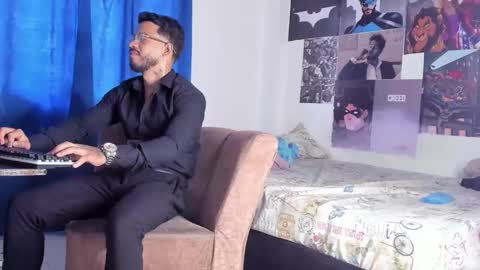 Snapshot of davide_daniels chatting on 03/08/26, 06:12 Davide online show from 03/08/26, 06:12