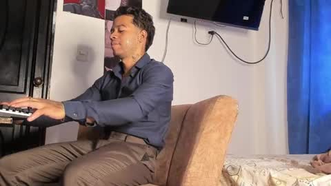 Davide online show from 04/19/26, 06:54