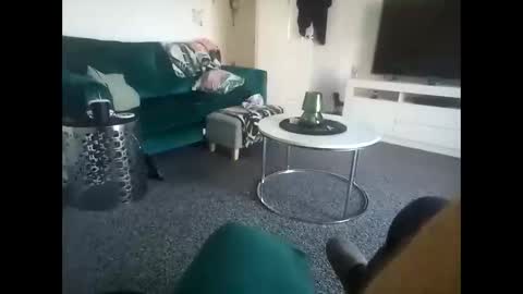 Snapshot of davidf75 chatting on 10/29/25, 09:33 davidf75 online show from 10/29/25, 09:33