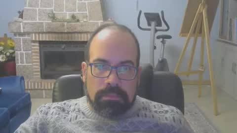 Snapshot of davidmax245 chatting on 11/26/25, 07:04 davidmax245 online show from 11/26/25, 07:04