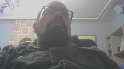 Snapshot of davidmax245 chatting on 01/05/26, 06:33 davidmax245 online show from 01/05/26, 06:33