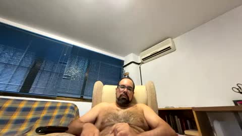 Snapshot of davidmax245 chatting on 07/20/26, 07:38 davidmax245 online show from 07/20/26, 07:38