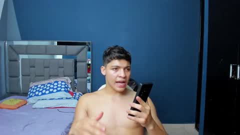 davidro030 online show from 10/10/25, 01:15