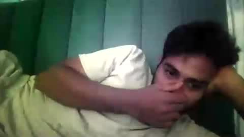Snapshot of davidvishu975 chatting on 06/21/26, 08:39 Dude97 online show from 06/21/26, 08:39