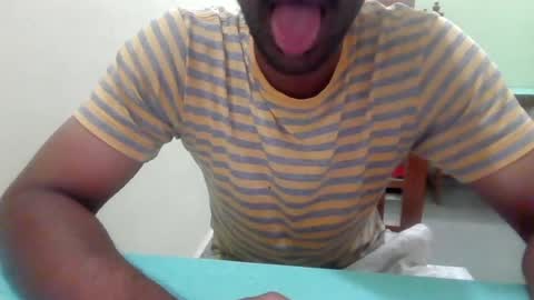 Snapshot of davidvishu975 chatting on 07/18/26, 05:17 Dude97 online show from 07/18/26, 05:17