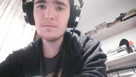 Snapshot of davidwood666 chatting on 10/31/25, 11:06 davidwood666 online show from 10/31/25, 11:06