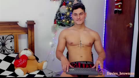 Snapshot of davies_brown chatting on 12/11/24, 11:21 Davies brown schedule 12pm to 5pm col time online show from 12/11/24, 11:21