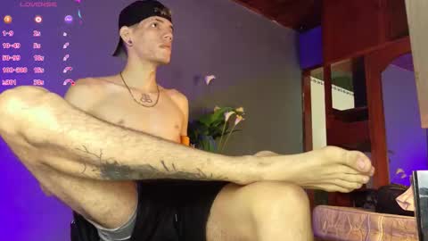 daviid_huge online show from 10/12/25, 04:50