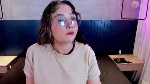 Emma online show from 09/18/25, 08:33
