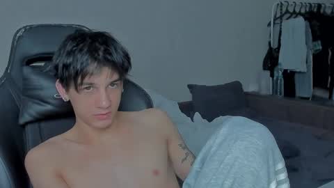 davis online show from 12/20/24, 08:12