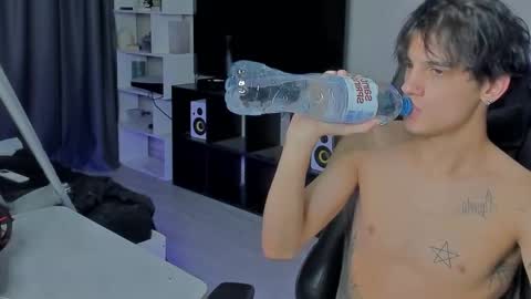 davis online show from 09/28/25, 10:53