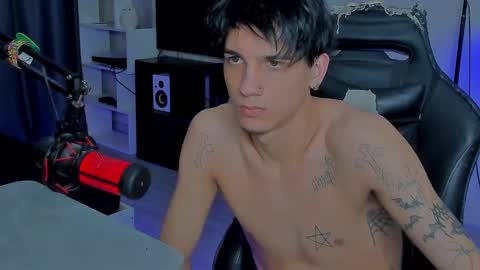 davis online show from 12/15/25, 08:57