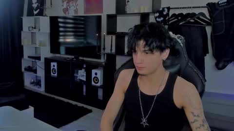 davis online show from 02/18/26, 12:01