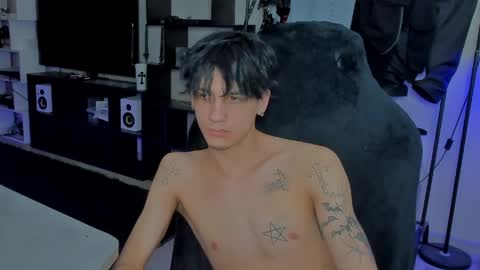 davis online show from 04/10/26, 06:12