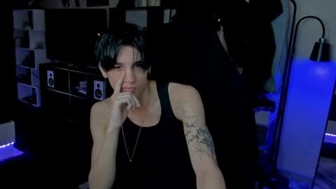 Snapshot of davisross chatting on 05/23/26, 01:04 davis online show from 05/23/26, 01:04