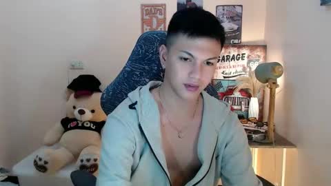 JC LOVER BOY online show from 12/17/24, 07:26