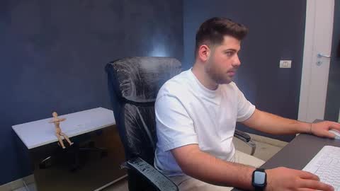 Snapshot of daxgreer chatting on 03/26/26, 05:13 DaxGreer online show from 03/26/26, 05:13