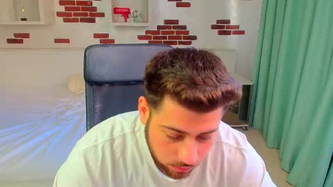 Snapshot of daxgreer chatting on 06/14/26, 04:14 DaxGreer online show from 06/14/26, 04:14
