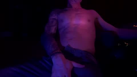 Snapshot of day__tripper chatting on 01/23/25, 07:43 day tripper online show from 01/23/25, 07:43