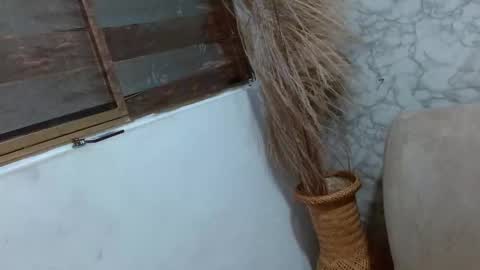 Snapshot of day_kardashian chatting on 12/05/25, 02:14 Day Kardashian online show from 12/05/25, 02:14