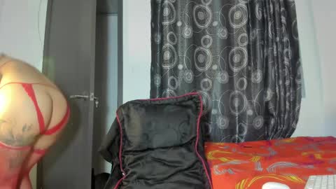 Dayan foxx online show from 02/15/25, 03:09