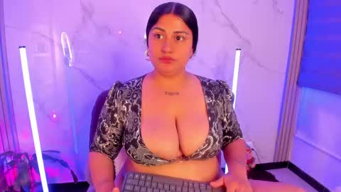 Snapshot of dayan_silva_ chatting on 05/22/26, 01:24 DAYAN online show from 05/22/26, 01:24