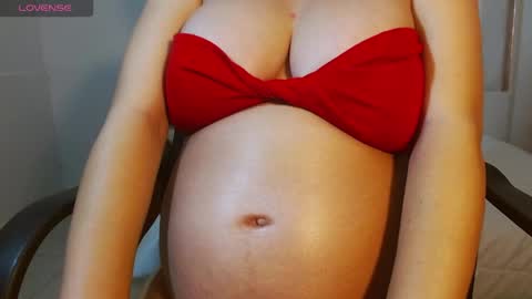 Snapshot of dayana_sub_ chatting on 11/18/25, 09:41 dayana online show from 11/18/25, 09:41