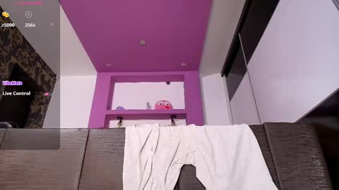 Snapshot of dayanna_sweet chatting on 02/28/25, 04:54 Dayanna Sweet online show from 02/28/25, 04:54