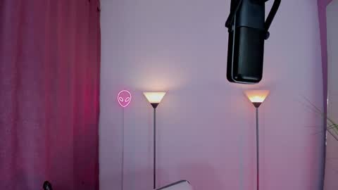 I am Dayanna  tecca online show from 12/06/24, 03:30