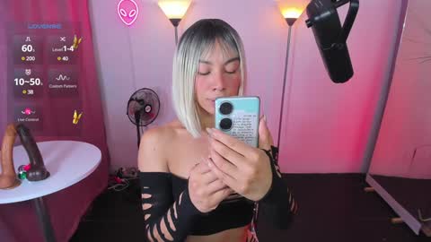 I am Dayanna  tecca online show from 12/20/24, 09:50