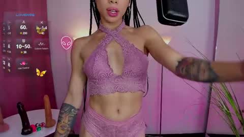 I am Dayanna  tecca online show from 03/05/25, 10:54