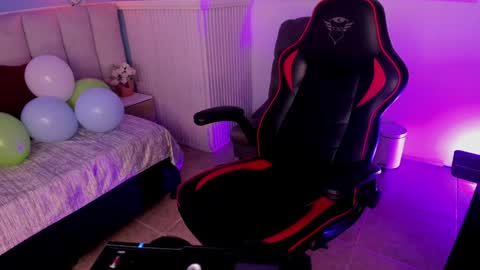 dayanne7 online show from 12/13/24, 03:21