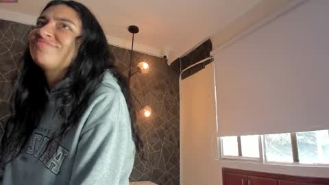 DAYRA ANGELS online show from 11/10/25, 05:12