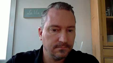 Snapshot of daytrader77 chatting on 03/18/26, 10:51 daytrader77 online show from 03/18/26, 10:51