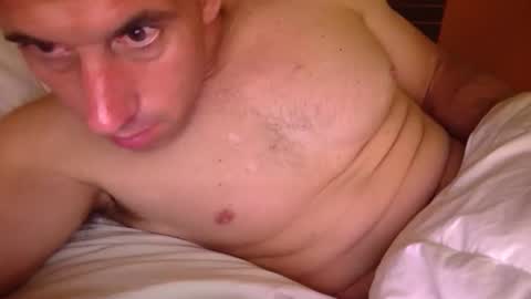 Snapshot of dayz2fuck chatting on 11/15/25, 10:48 dayz2fuck online show from 11/15/25, 10:48