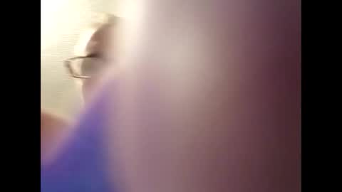 Snapshot of dazzill chatting on 12/02/24, 05:04 Dazzill online show from 12/02/24, 05:04