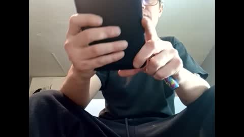 Snapshot of dazzill chatting on 01/12/25, 09:51 Dazzill online show from 01/12/25, 09:51