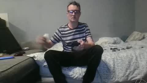 Snapshot of dazzill chatting on 02/05/26, 05:17 Dazzill online show from 02/05/26, 05:17