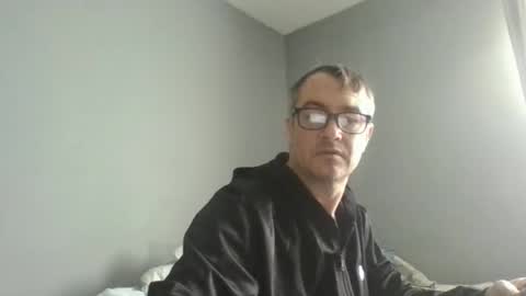 Snapshot of dazzill chatting on 03/01/26, 01:24 Dazzill online show from 03/01/26, 01:24