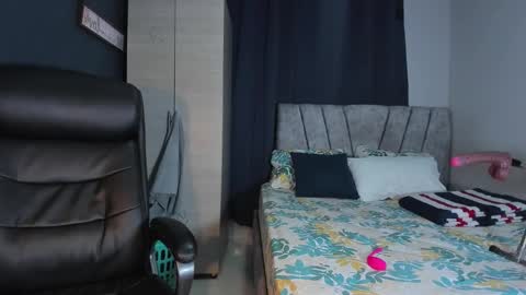 dcollins_ online show from 11/03/25, 08:26