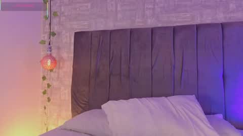 dea_athenea online show from 11/29/25, 06:33