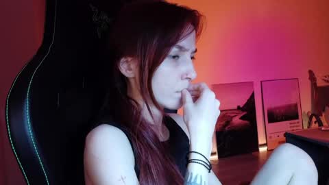 Snapshot of dead_girll chatting on 06/02/26, 11:40 freak online show from 06/02/26, 11:40